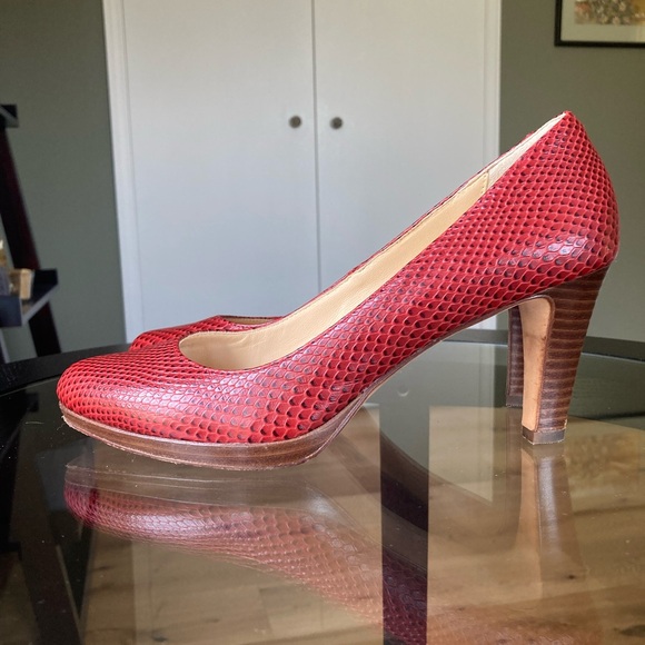 COLE HAAN Sz 6 B Bethany Grand OS Snakeskin Embossed Pumps Heels D38994 Red - Picture 12 of 14